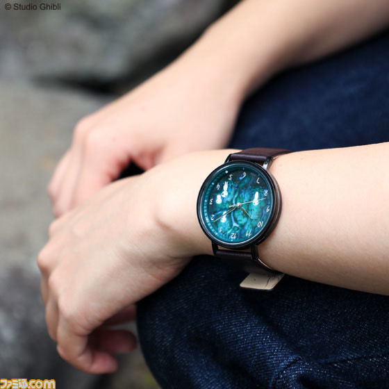 映画『もののけ姫』25周年を記念した限定グッズが7月16日発売。“ヤックル”のぬいぐるみ、サンのお面を文字盤にデザインした腕時計などが登場