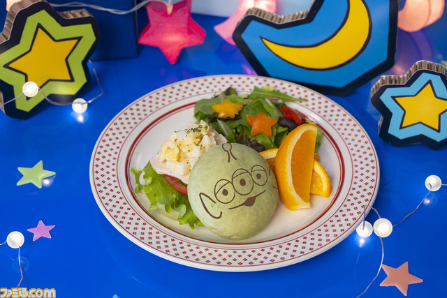 『トイ・ストーリー エイリアン』OH MY CAFEが東京、大阪、名古屋にオープン。おもちゃの宇宙をテーマにしたかわいいメニューやオリジナルグッズが登場