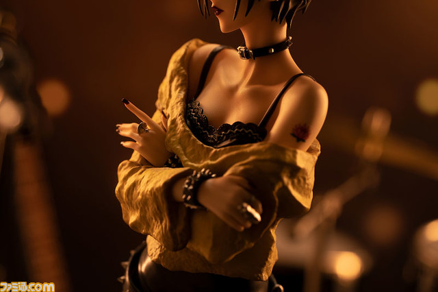 『NANA』ナナとハチが1/8スケールでフィギュアで登場。クッキーの次号予告でリリースされたイラストをイメージして立体化