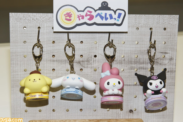 キャッシュレス決済機能付きのフィギュア“きゃらぺいっ!”が初公開。サンリオキャラのほか、『五等分の花嫁』や『呪術廻戦』のフィギュアも発表