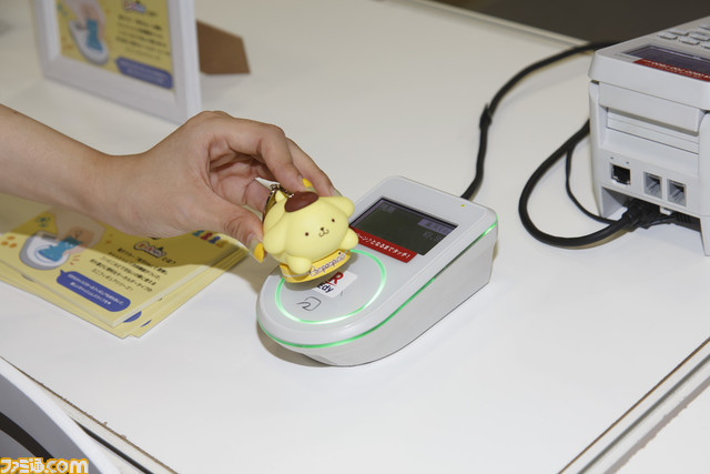 キャッシュレス決済機能付きのフィギュア“きゃらぺいっ!”が初公開。サンリオキャラのほか、『五等分の花嫁』や『呪術廻戦』のフィギュアも発表