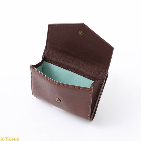 『スパイファミリー』フォージャー家をモチーフにした腕時計、バッグ、財布が登場。3人の髪色や武器、ステラなどをイメージしたエレガントなデザイン