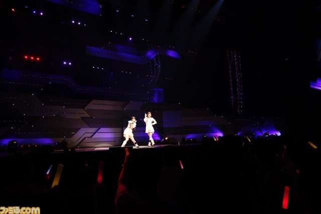 『シャニマス』対バンライブ“セツナビート”1日目リポート。アルストが『Happy Funny Lucky』、放クラが『ハピリリ』を披露するなど、シャッフルパートでアイドルたちの新たな魅力を映し出す