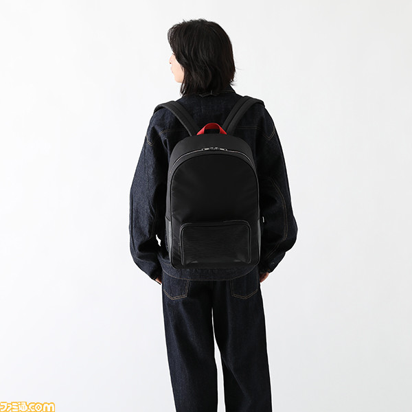 『東方Project』レミリア、フランドールのスカーレット姉妹をイメージした腕時計、バックパック、財布が登場。ふたりの翼や紅魔館を思わせるデザインに!