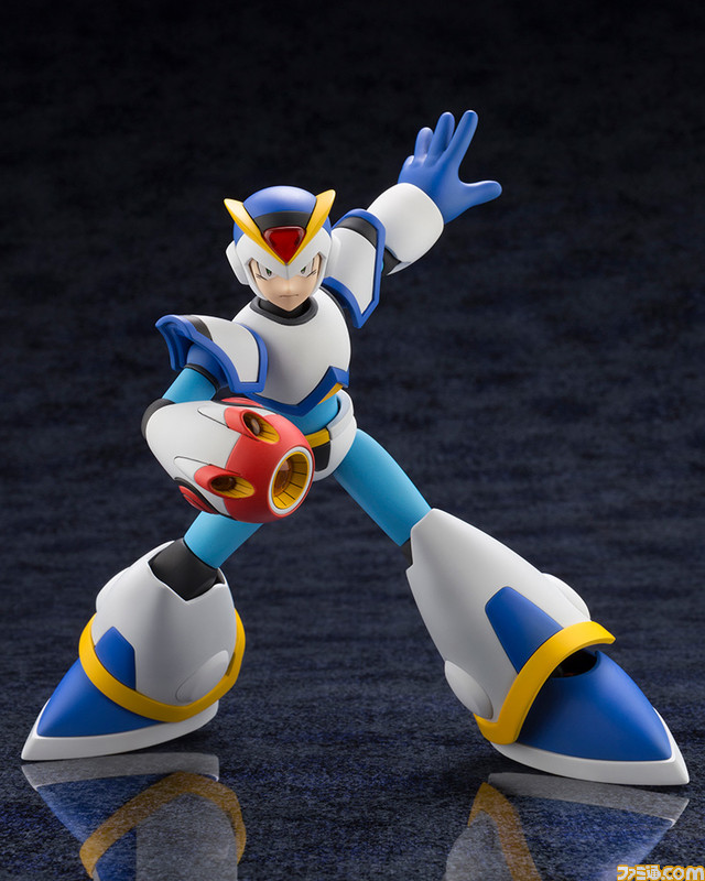 『ロックマンX』より強化パーツをまとったフルアーマー状態の“エックス”が初のプラモデル化! ダッシュやチャージバスターも再現可能なエフェクトパーツも付属