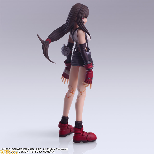 『FF7』エアリス、ティファのアクションフィギュアが登場。特徴的な髪形や服装をまとった原点とも呼べる懐かしい姿で再現