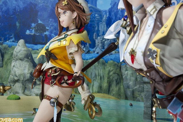 『ライザ3』等身大フィギュアで彼女の成長を確認しよう。会場スタッフ「後ろからのアングルがおすすめです」【TGS2022】