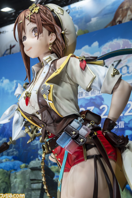 『ライザ3』等身大フィギュアで彼女の成長を確認しよう。会場スタッフ「後ろからのアングルがおすすめです」【TGS2022】