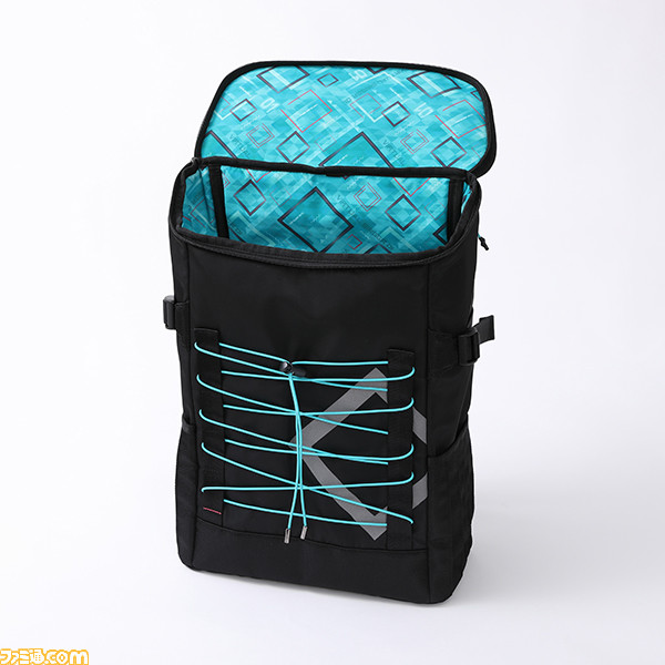 【新品】初音ミク SuperGroupies コラボ バックパック+ポストカード 初音ミクをイメージした腕時計、バッグ、財布、アウター