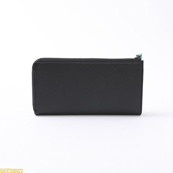 初音ミクをイメージした腕時計、バッグ、財布、アウター、スニーカーが登場。特典としてnecömi先生描き下ろしイラストを使用したポストカードが付属