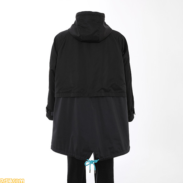 初音ミクをイメージした腕時計、バッグ、財布、アウター、スニーカーが登場。特典としてnecömi先生描き下ろしイラストを使用したポストカードが付属