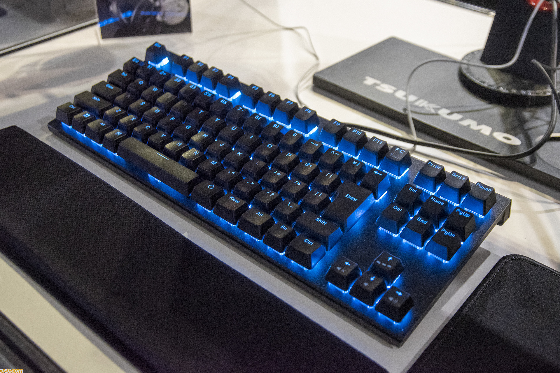 REAL FORTH RGB フルキーボード REALFORCE』最新ゲーミングキーボードが展示中。キー荷重30g
