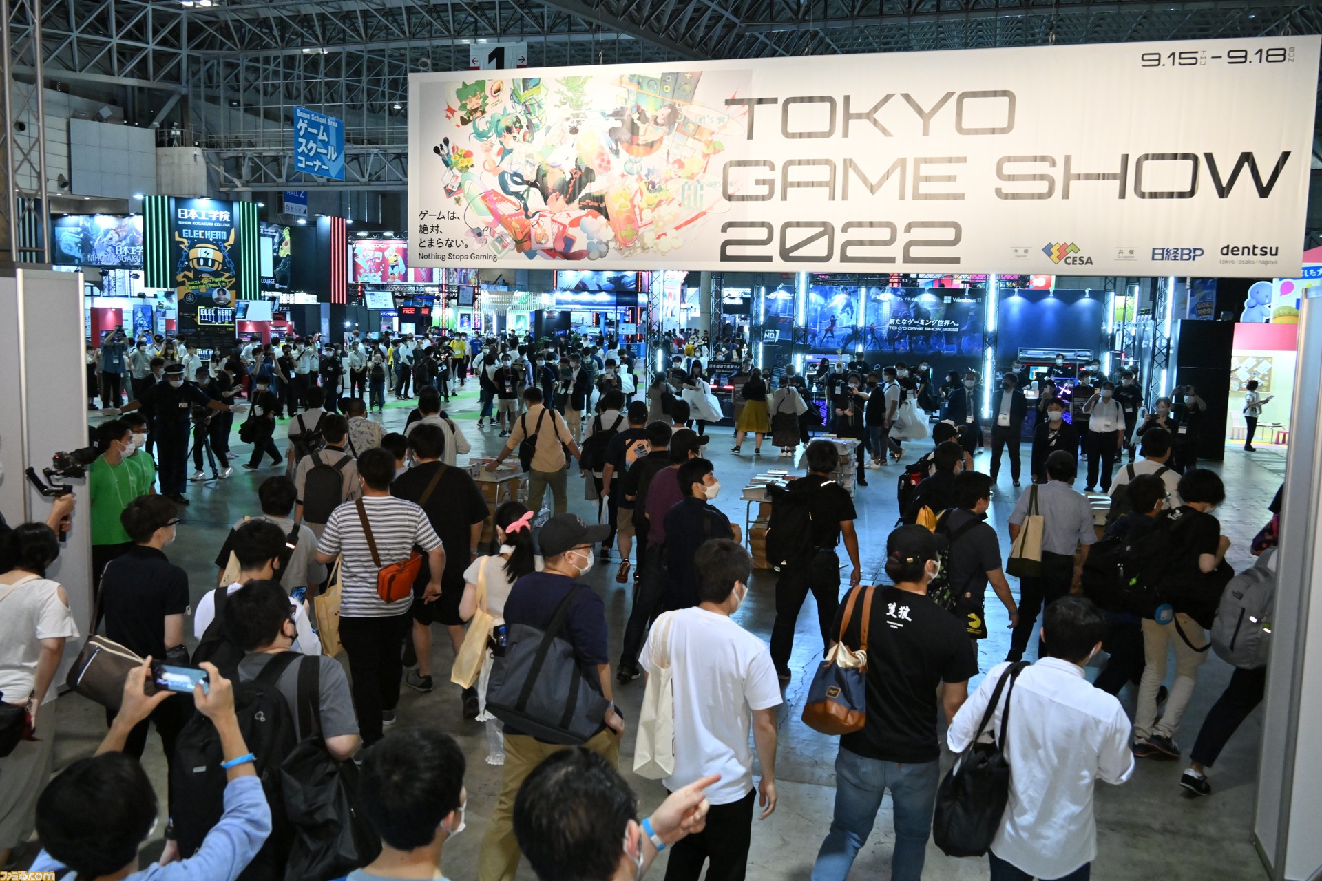 東京ゲームショウ2022の一般日が開幕！ 3年ぶりのリアル開催となり、この日を心待ちにしたゲームファンで朝から行列！【TGS2022