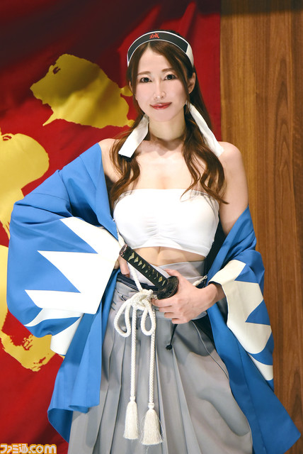 TGS2022を彩った厳選コンパニオン＆コスプレイヤー30連発！ 『龍が如く 維新！ 極』新選組衣装のセクシー美女らが勢ぞろい【TGS2022】