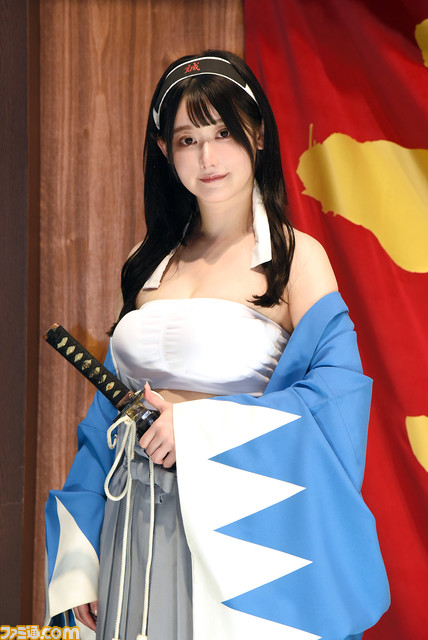 TGS2022を彩った厳選コンパニオン＆コスプレイヤー30連発！ 『龍が如く 維新！ 極』新選組衣装のセクシー美女らが勢ぞろい【TGS2022】