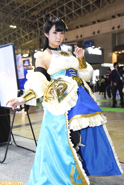 TGS2022を彩った厳選コンパニオン＆コスプレイヤー30連発！ 『龍が如く 維新！ 極』新選組衣装のセクシー美女らが勢ぞろい【TGS2022】