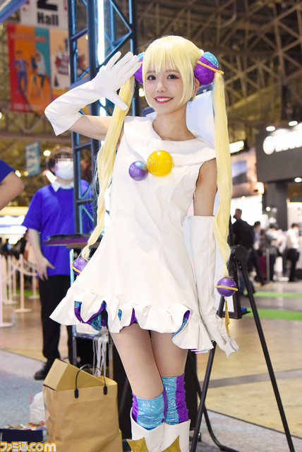 TGS2022を彩った厳選コンパニオン＆コスプレイヤー30連発！ 『龍が如く 維新！ 極』新選組衣装のセクシー美女らが勢ぞろい【TGS2022】