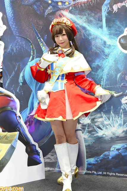 TGS2022を彩った厳選コンパニオン＆コスプレイヤー30連発！ 『龍が如く 維新！ 極』新選組衣装のセクシー美女らが勢ぞろい【TGS2022】