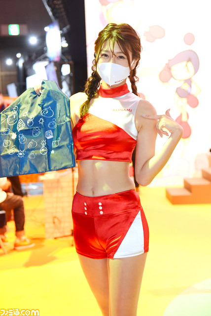 TGS2022を彩った厳選コンパニオン＆コスプレイヤー30連発！ 『龍が如く 維新！ 極』新選組衣装のセクシー美女らが勢ぞろい【TGS2022】