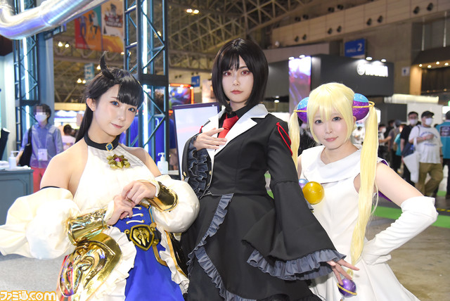 TGS2022を彩った厳選コンパニオン＆コスプレイヤー30連発！ 『龍が如く 維新！ 極』新選組衣装のセクシー美女らが勢ぞろい【TGS2022】