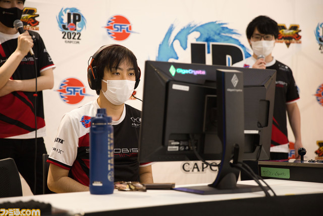 『ストV』SFLファン交流キャラバンがいよいよスタート! 第1回イオンモール白山にはももち選手率いる忍ism Gamingが登場