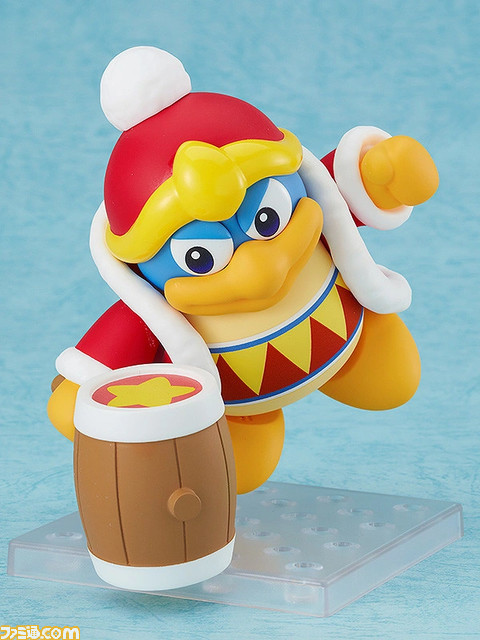 『星のカービィ』より“ねんどろいど デデデ大王”が登場。オプションパーツは自慢のハンマー。にっこり顔、きりり顔のほか、あんぐり顔も再現可能に