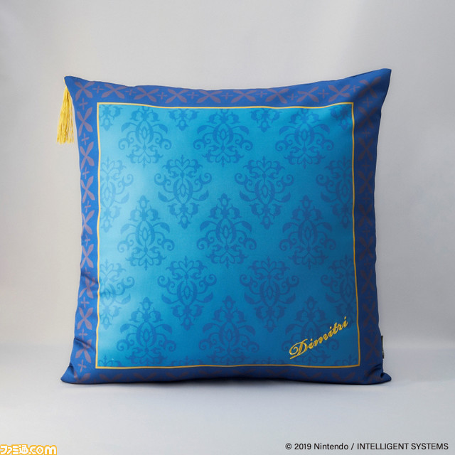 『ファイアーエムブレム 風花雪月』ベレト、ベレス、エーデルガルトたちのカラーをイメージしたクッションとブランケットが予約受付中