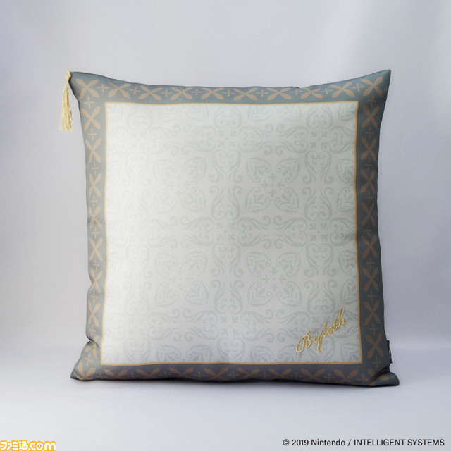 『ファイアーエムブレム 風花雪月』ベレト、ベレス、エーデルガルトたちのカラーをイメージしたクッションとブランケットが予約受付中