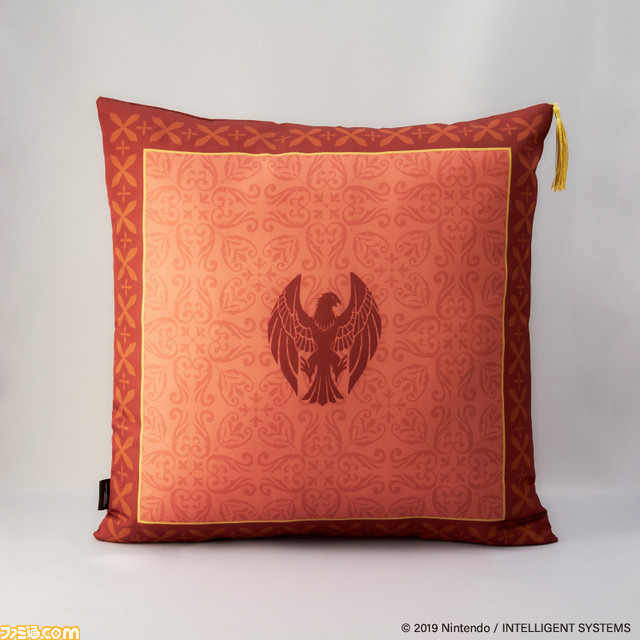 『ファイアーエムブレム 風花雪月』ベレト、ベレス、エーデルガルトたちのカラーをイメージしたクッションとブランケットが予約受付中