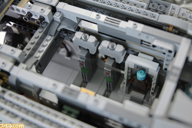 【スター・ウォーズ】ドラマ『マンダロリアン』の宇宙船を再現した高級レゴが発売。全長約72センチの大スケールで、ピース数はなんと6187!