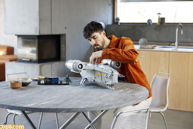 【スター・ウォーズ】ドラマ『マンダロリアン』の宇宙船を再現した高級レゴが発売。全長約72センチの大スケールで、ピース数はなんと6187!