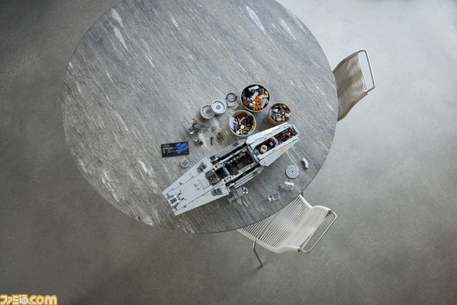 【スター・ウォーズ】ドラマ『マンダロリアン』の宇宙船を再現した高級レゴが発売。全長約72センチの大スケールで、ピース数はなんと6187!