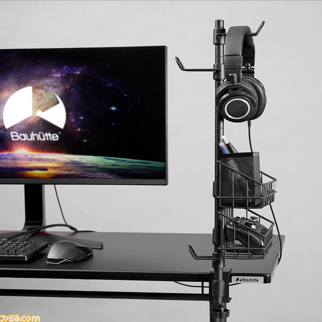 バウヒュッテよりデスクに後付けする“ヘッドセットタワー”が発売。高さ調整で手に取りやすい位置にヘッドフォンやコントローラーなど4デバイスを収納可能