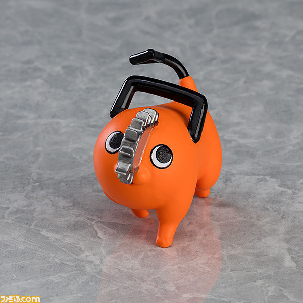 『チェンソーマン』かわいい“ポチタ”のマスコットキーホルダーがカプセルトイにて新発売。お座り、スヤスヤ、ヤァ、お散歩の4種類が登場
