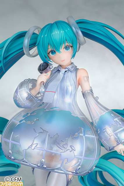 初音ミクが“MIKU EXPO 2021 Online”のメインビジュアルをモチーフにフィギュア化。地球儀柄がかわいい特徴的な衣装や曲線を描く美しい髪などryota氏の美麗な原画の魅力を1/7スケールで再現