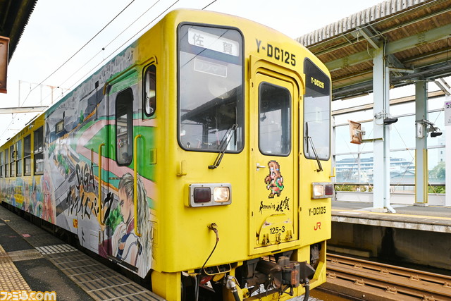 “ロマンシング佐賀列車”が今年も出発! 全16車両が運行開始。佐賀県を『サガ』ラッピング列車が走る。唐津駅には“ロマ佐賀ステーション”が登場