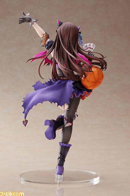 『シャニマス』ハロウィン衣装を纏った園田智代子のフィギュアが登場。衣装やお菓子、小物までかわいさが詰まった逸品に。あみあみではタペストリーも付属