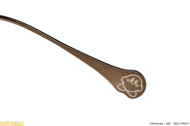 『星のカービィ』とZoffのコラボメガネが登場。フレームにはカービィやワドルディなどをデザイン、他にもポーチやマスコットクリーナーなどコレクションにも最適なアイテムが発売