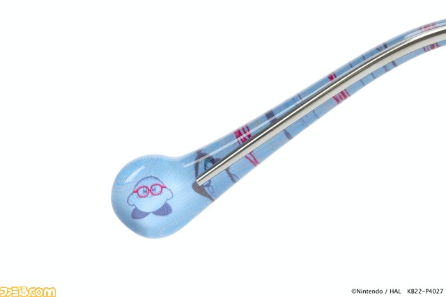 『星のカービィ』とZoffのコラボメガネが登場。フレームにはカービィやワドルディなどをデザイン、他にもポーチやマスコットクリーナーなどコレクションにも最適なアイテムが発売