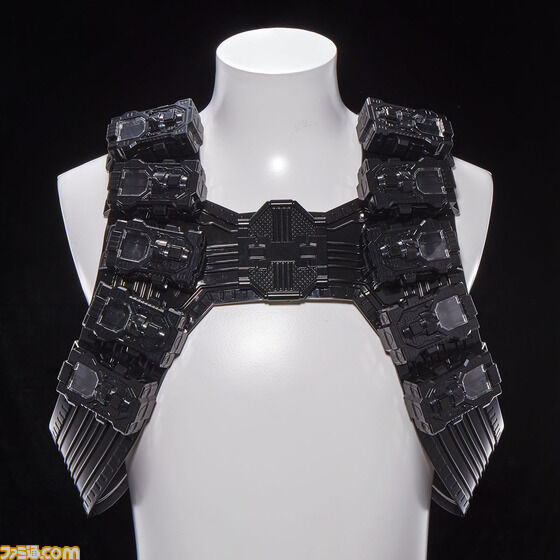 『仮面ライダーW』エターナルの“マックスジャケットセット”が登場。劇中同様に“ガイアメモリ”を24本装填できるなりきりアイテム