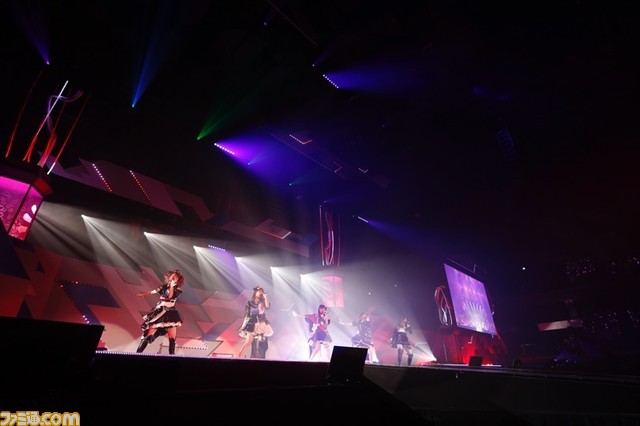『シャニマス』対バンライブ“ムゲンビート”1日目リポート。イルミネによる『幻惑SILHOUETTE』、シーズの新曲『Fashionable』『Bouncy Girl』のお披露目などサプライズ満点のステージに!