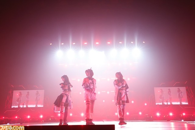 『シャニマス』対バンライブ“ムゲンビート”2日目リポート。各ユニットのステージや“アンティーカ”が『太陽キッス』を披露したシャッフルパートを通じて、改めて283プロのアイドルの魅力を再認識できるライブに