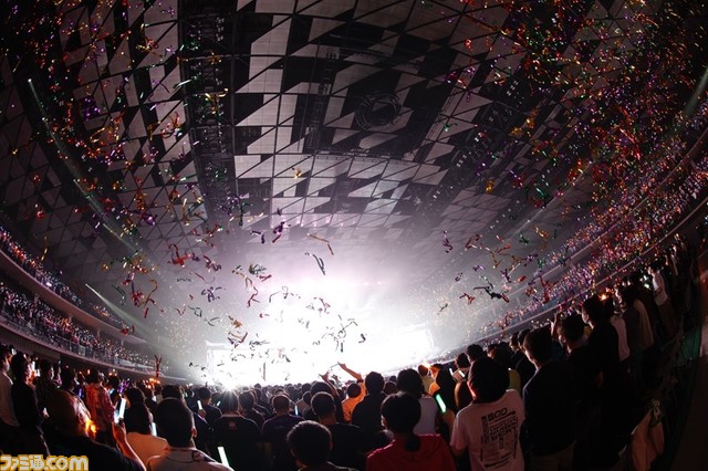 『シャニマス』対バンライブ“ムゲンビート”2日目リポート。各ユニットのステージや“アンティーカ”が『太陽キッス』を披露したシャッフルパートを通じて、改めて283プロのアイドルの魅力を再認識できるライブに