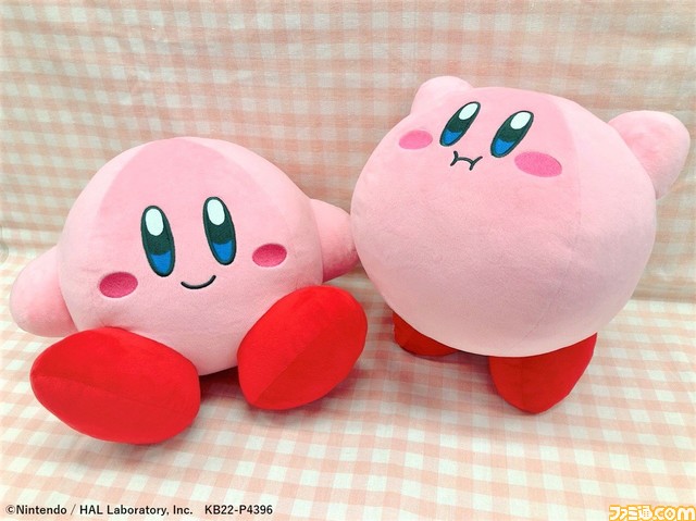 『星のカービィ』高さ約28cmのカービィのぬいぐるみがラウンドワン限定で登場。笑顔や膨らんでいる姿など、キュートな全4種