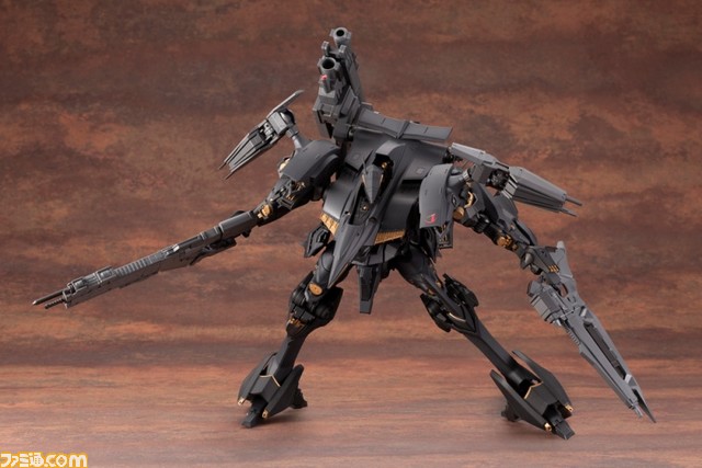 『アーマード・コア』シュープリスの完成品アクションフィギュアが予約受付スタート。全高約30cmの合金仕様で本物の戦闘兵器のような重量感を再現