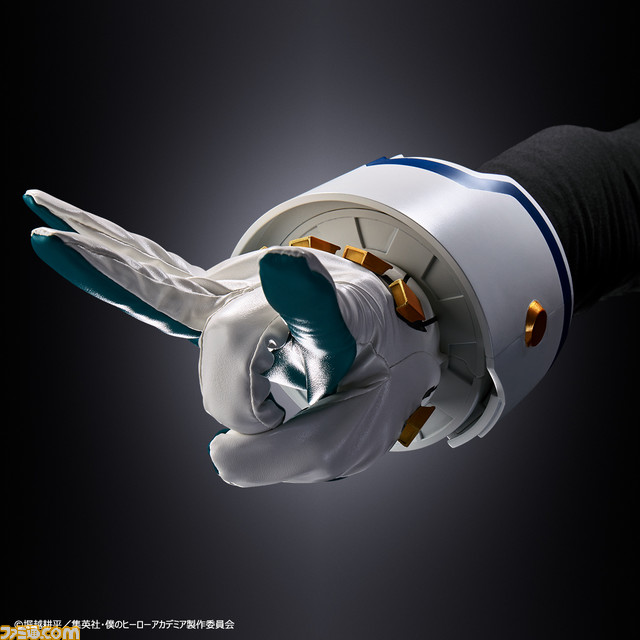 『ヒロアカ』デクの身に着けているグローブが1/1スケールのなりきりグッズとして登場。必殺技“デラウェアスマッシュエアフォース”などのセリフが多数収録