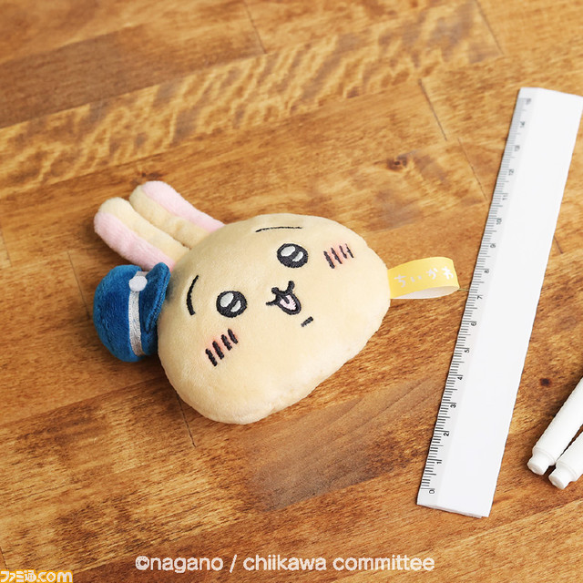 『ちいかわ』×郵便局グッズの受注販売が開始。干支の生き物やお餅に扮するちいかわたちのポーチ・マスコットなどがラインアップ