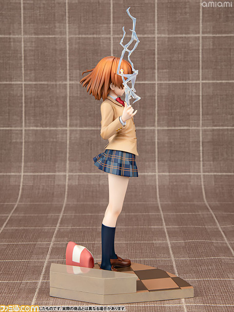 『とある科学の超電磁砲』より、1/7スケール冬服仕様の御坂美琴と食蜂操祈が登場。あみあみにて予約受付中