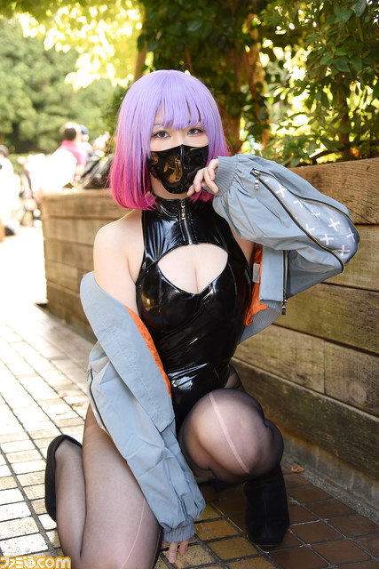 『NIKKE』ラピから『ヴァンパイア』モリガン、『原神』刻晴まで! “池袋ハロウィン2022”を彩ったコスプレイヤーたち【コスプレ写真30連発】