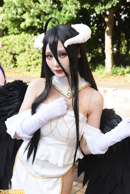 『NIKKE』ラピから『ヴァンパイア』モリガン、『原神』刻晴まで! “池袋ハロウィン2022”を彩ったコスプレイヤーたち【コスプレ写真30連発】